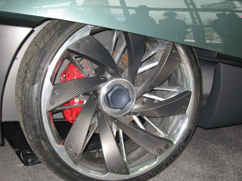 Carbon Fiber Used On Vehicles At The NY Auto Show 2009