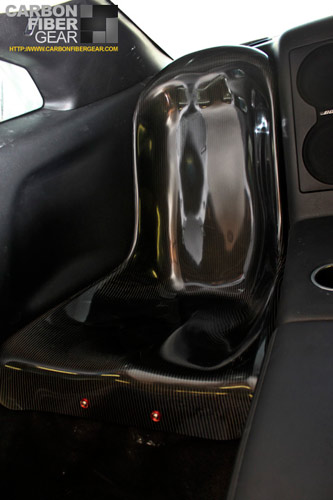 Tecnocraft dry carbon fiber seat prototype for Nissan GT-R