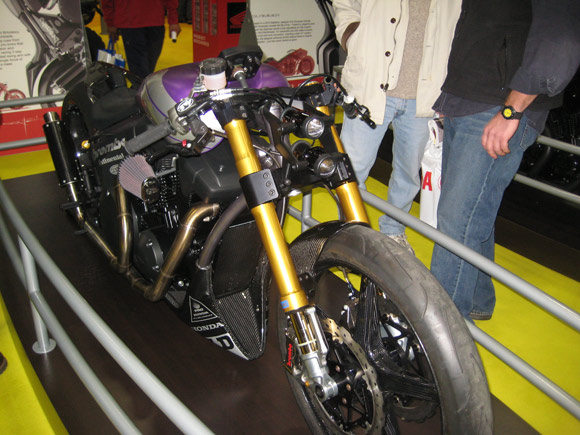 Honda concept carbon fiber motorcycle