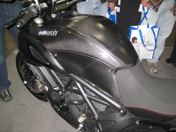 Ducati Diavel carbon fiber edition