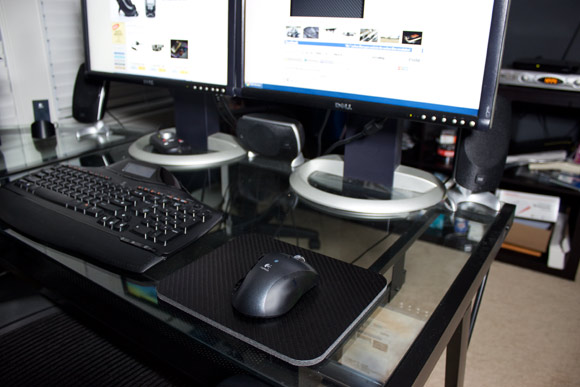 Carbon fiber mousepad