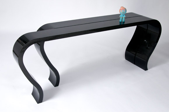 Lima Lima carbon fiber table