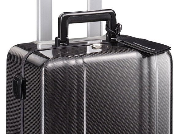 Zero Halliburton carbon fiber carry on suitecase handle