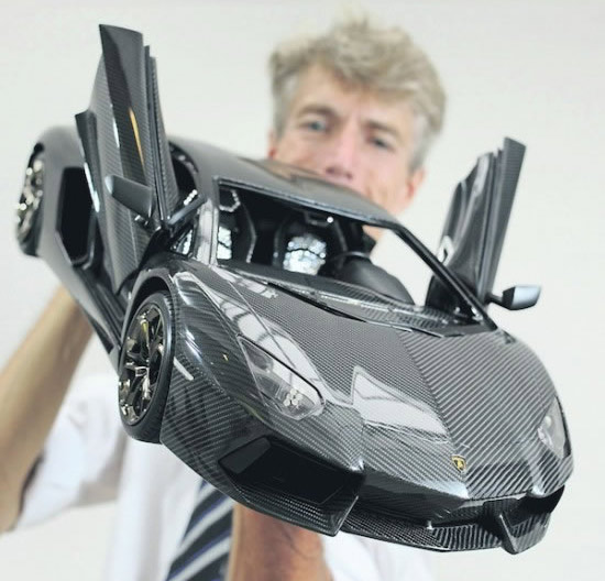 Carbon fiber Lamborghini Aventador model car