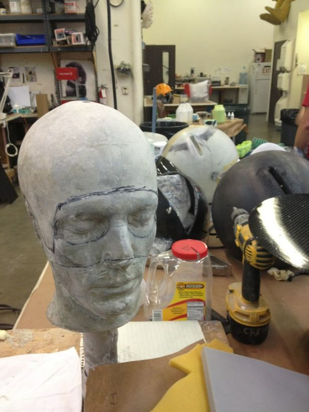 Making of Deadmau5's carbon fiber head for 2012 Grammy's