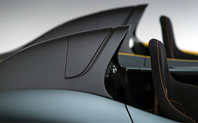 Aston Martin CC100 carbon fiber head