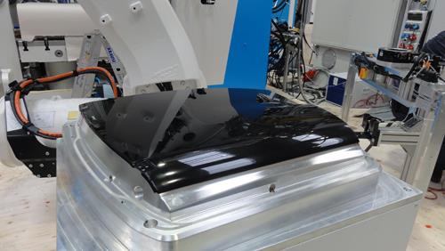 Zoltek demonstrates Surface RTM for automotive body panels