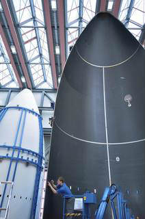 carbon fiber structures for ULA’s Atlas launchers